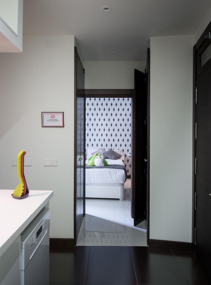 Roisa Suites Мадрид Екстер'єр фото