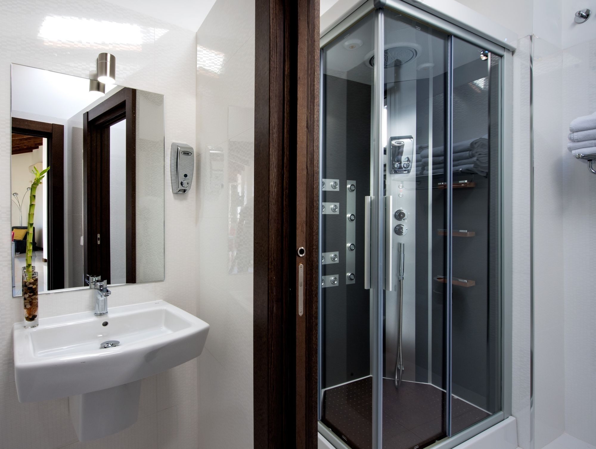 Roisa Suites Мадрид Екстер'єр фото